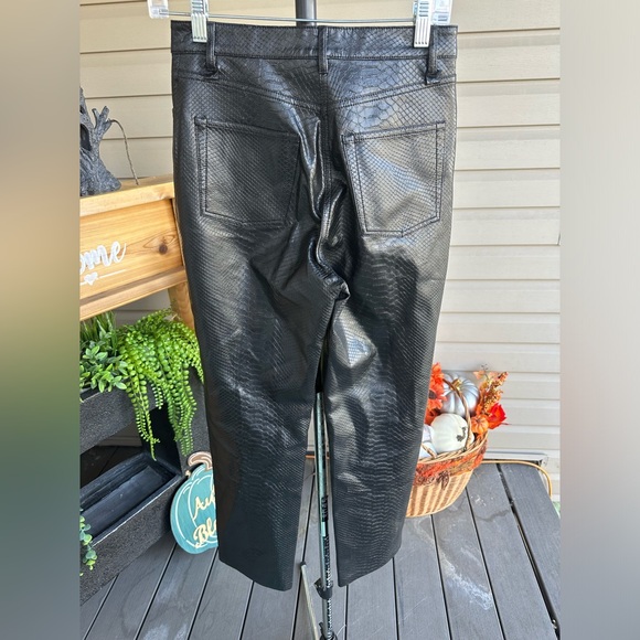 Aritzia Wilfred Melina Faux Croc black pants size 2 - Picture 5 of 9